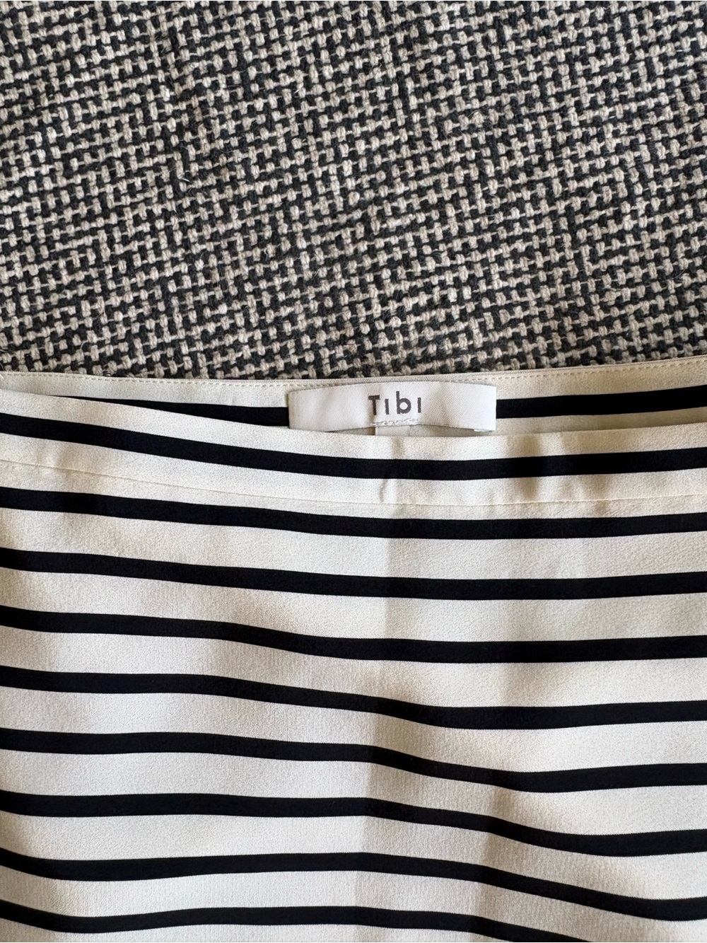 TIBI Silk Stripe Avant Garde Quiet Luxury Skirt 4 - Picture 5 of 8